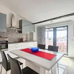 Tatil Evi In With Swimming Pool