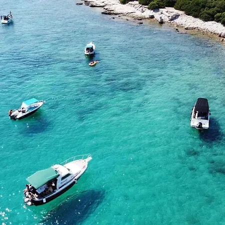 In Pula With Swimming Pool *