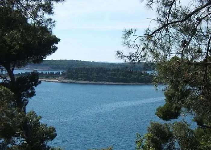 In Pula With Swimming Pool *